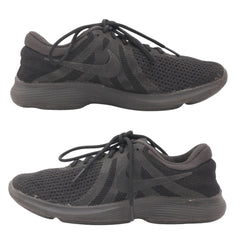 Nike Revolution 4
