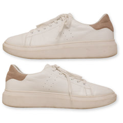 Time And Tru Women Sneaker