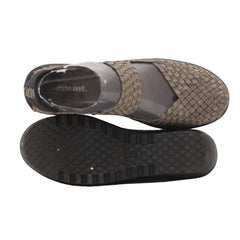 White mt. Women's Shoes