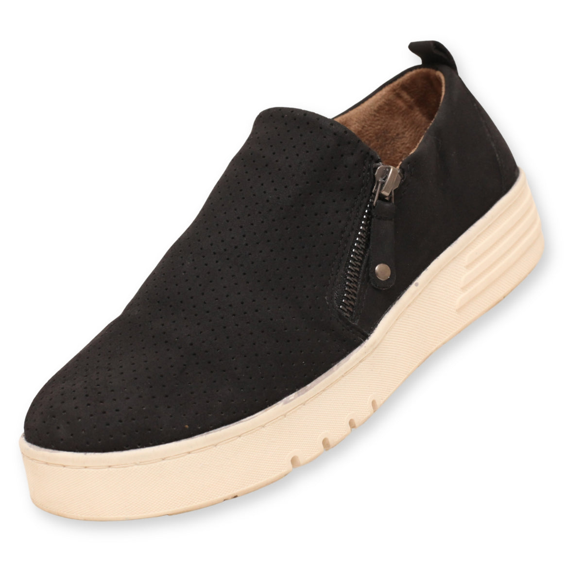 Cushionaire Women's Nissa Slip-On Sneaker