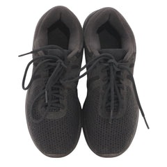 Nike Revolution 4