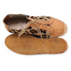 Women's Lace-Up Sneaker
