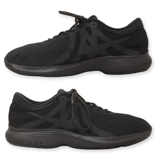 NIKE REVOLUTION 4