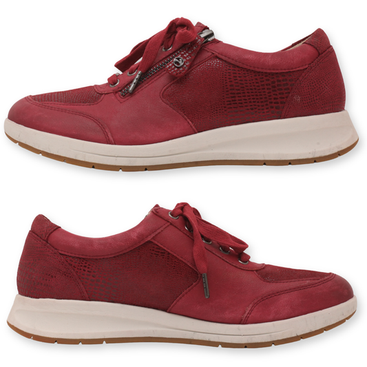 Revere Women's Boston Sneaker