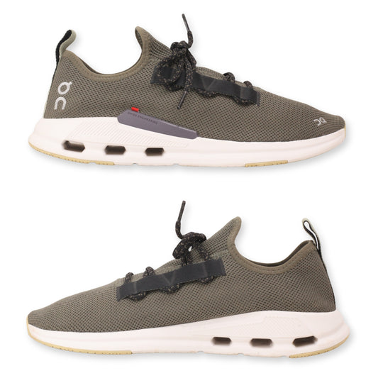 On Cloudeasy Sneakers