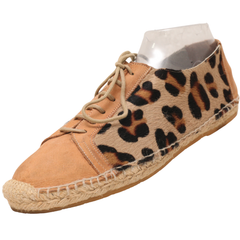 Women's Lace-Up Sneaker