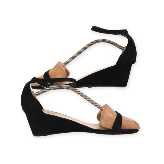 "Fashion Nova" Strappy Wedges