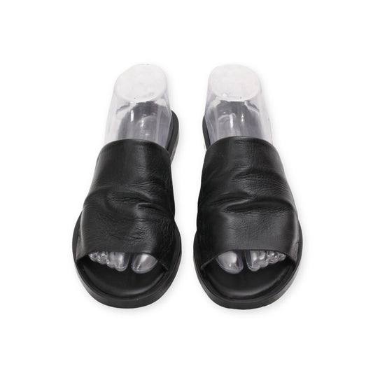 "Urban Outfitters" Slid Flats