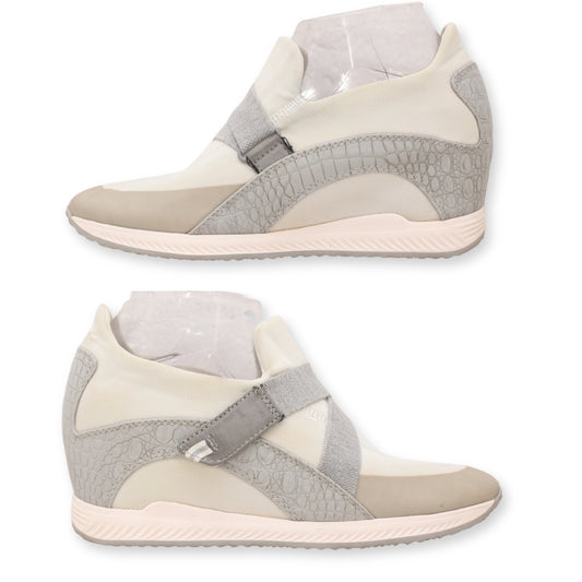 Baretraps Johanna Women's Wedge Sneaker