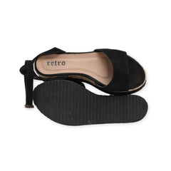 "Retro" Strappy Comfort Heels
