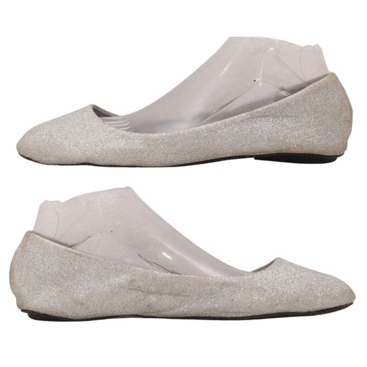 Charles Albert Women Pumps
