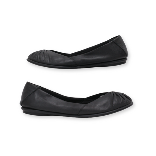"Clarks" Pumps