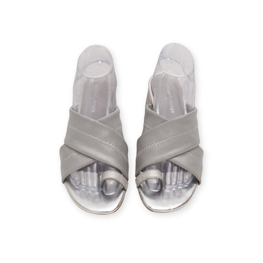 "Donald J Pliner"  Stylish Sandals