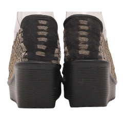 White mt. Women's Shoes
