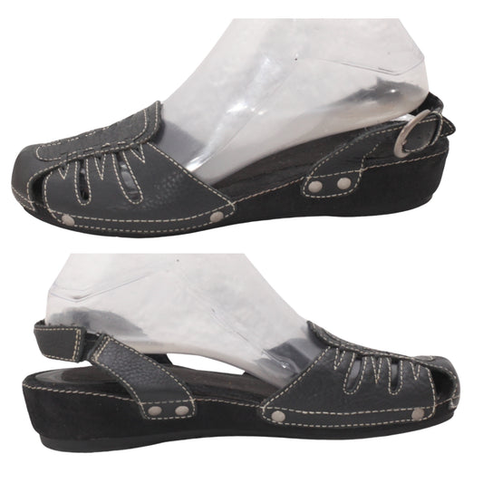Bare Traps Women Sandal