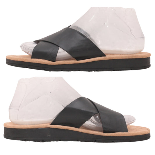 Izod Women Slipper