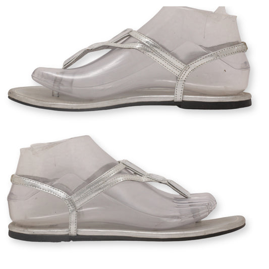 Fioni Women Flat Sandal
