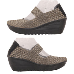 White mt. Women's Shoes