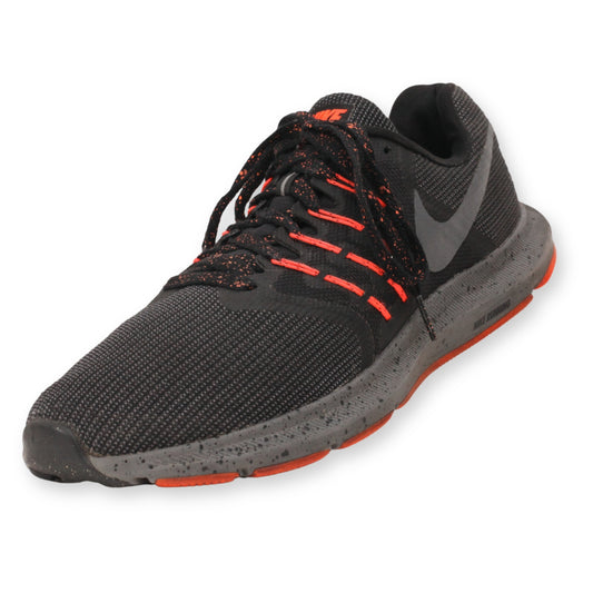 NIKE RUN SWIFT