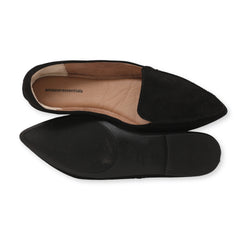 Amazon Essential Women Flat Pumps
