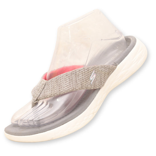 Skechers Women T-Strap Slipper