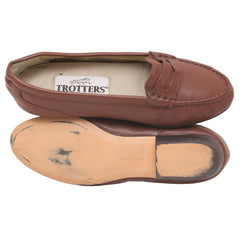 Trotters Women Loafers