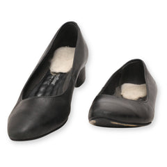 Walking Cradles Classy Pumps