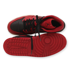 NIKE AIR JORDAN 1 MID