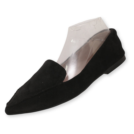 Amazon Essential Women Flat Pumps