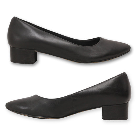 Walking Cradles Classy Pumps