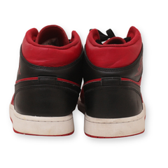 NIKE AIR JORDAN 1 MID