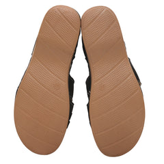Closed-Toe Women Sandal
