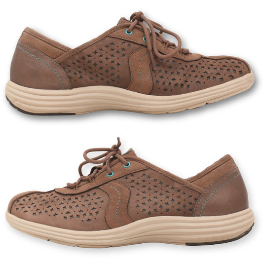 Aravon Women's Lace-Up Sneakers