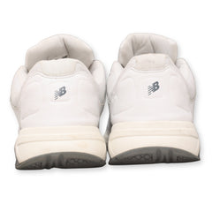 New Balance 813