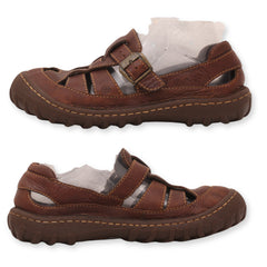 BORN Women's Closed Toe Sandal