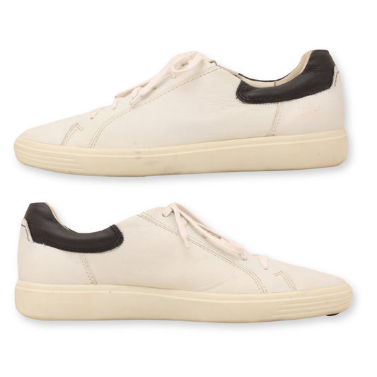 ECCO Women's Lace-Up Sneakers