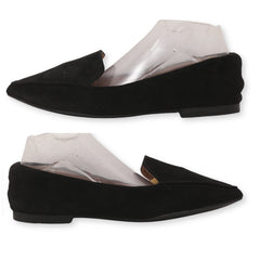 Amazon Essential Women Flat Pumps