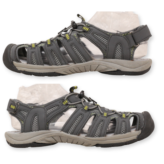 Khombu Women's Sandal