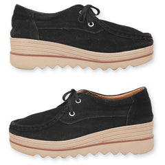 Women Lace-Up Sneaker