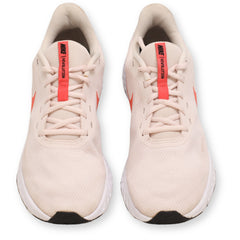 Nike Revolution 4