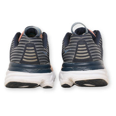 HOKA ONE ONE BONDI 6