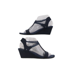 "New York" T Strap Wedges