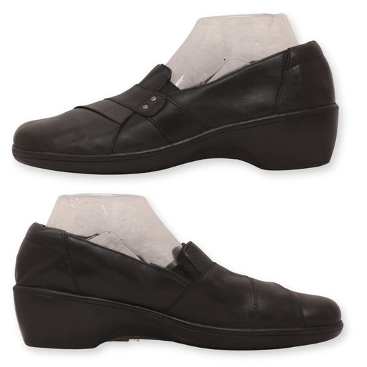 Clarks Women's May Marigold slip-on loafer