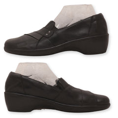 Clarks Women's May Marigold slip-on loafer