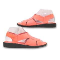 Stylish Sandals By "Coral Bay"