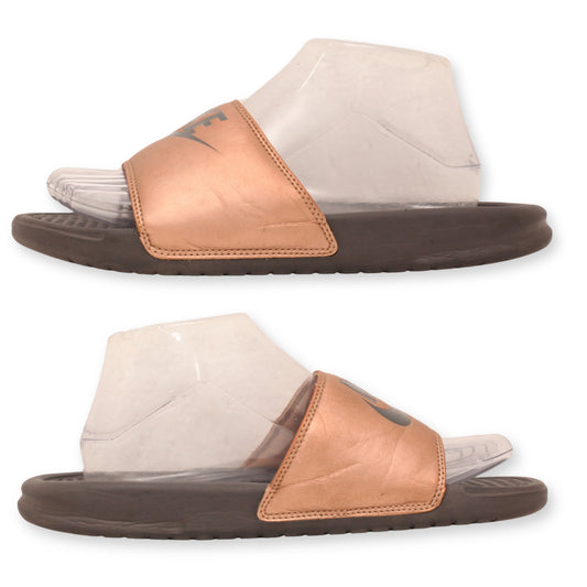 Nike Women's Benassi JDI slide Slipper