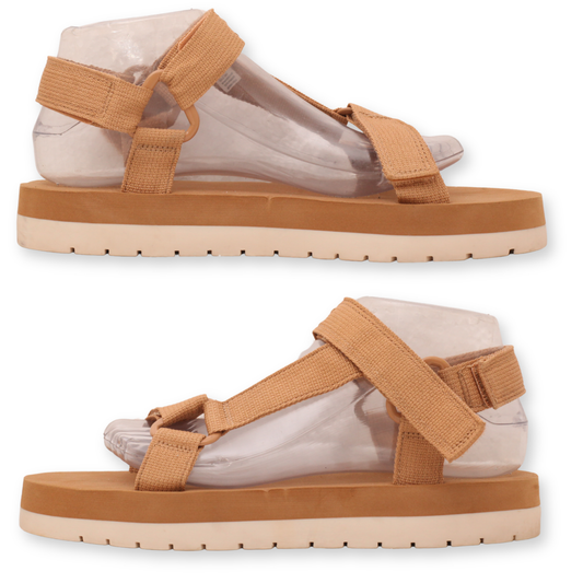 Universal Threads Women Ankle Strap Sandal