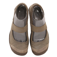 KEEN Women's Closed-Toe Shoe