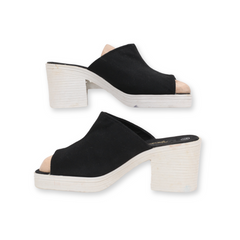 Women's "No Excuses" Heels