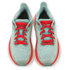 HOKA ONE ONE CLIFTON 8
